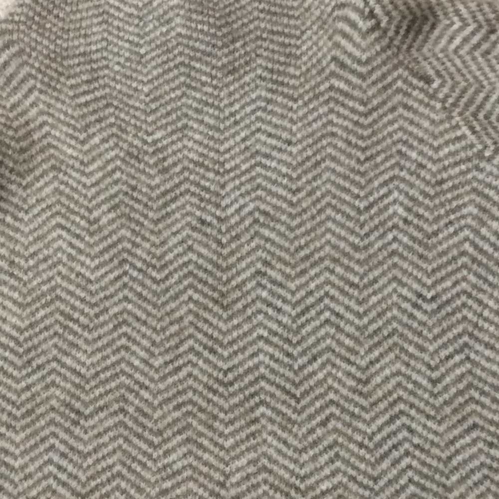 Max Studio Sweater - Picture 2 of 6